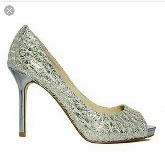 Sparkle ❇️ those Pumps! 👠 Holiday and New Years! - Picture 2 of 8